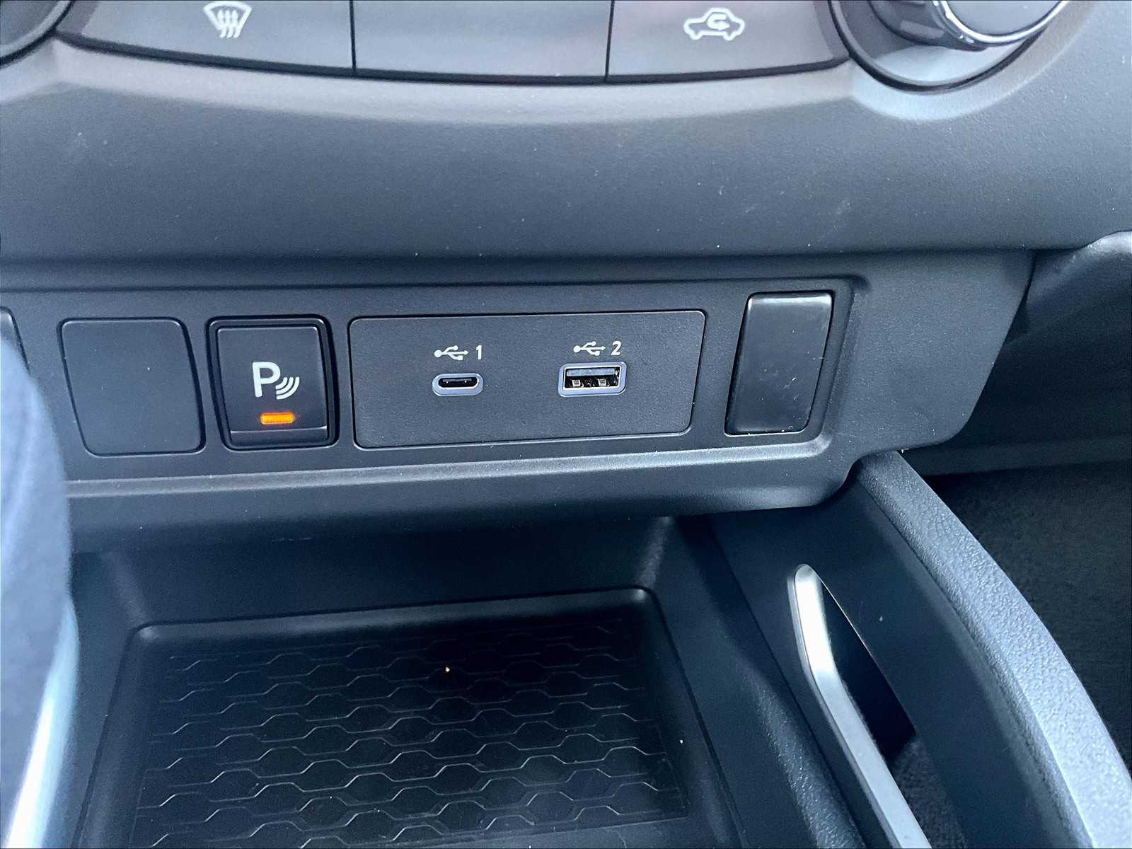 2025 Nissan Frontier SV photo 25