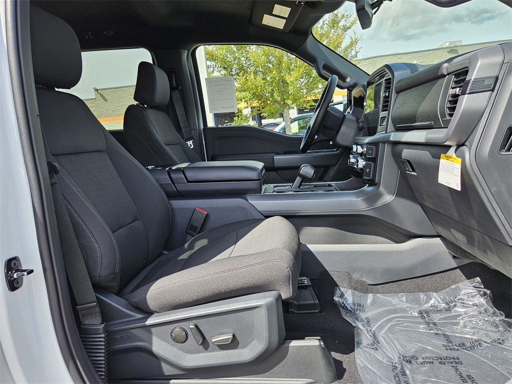 2025 Ford F-150 XLT photo 33