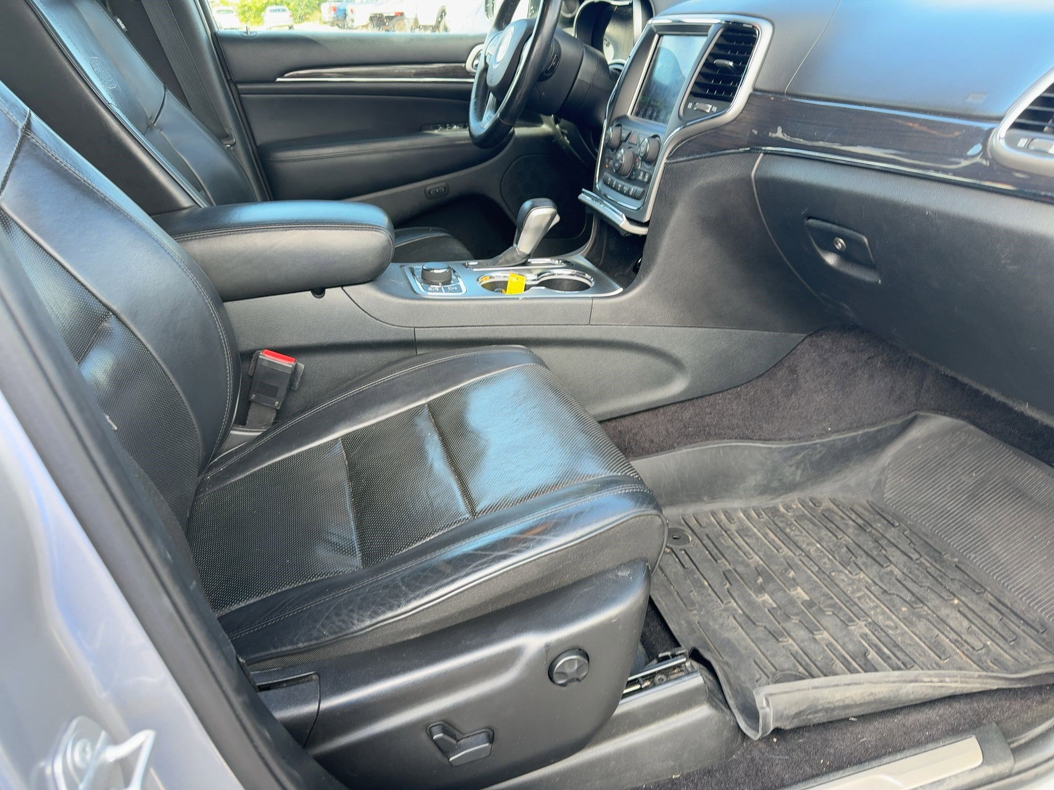 2018 Jeep Grand Cherokee Overland photo 29