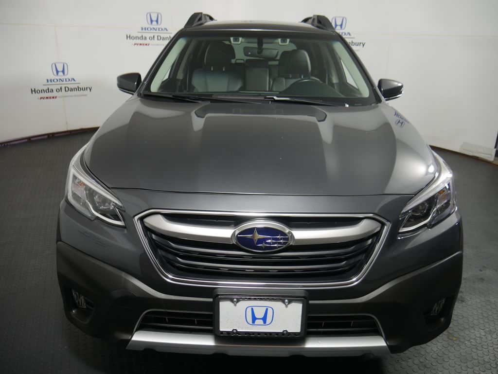 2020 Subaru Outback Limited photo 2