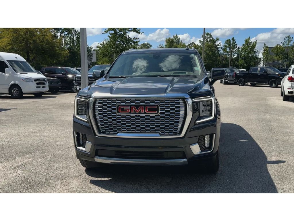 2022 Gmc Yukon Denali photo 3