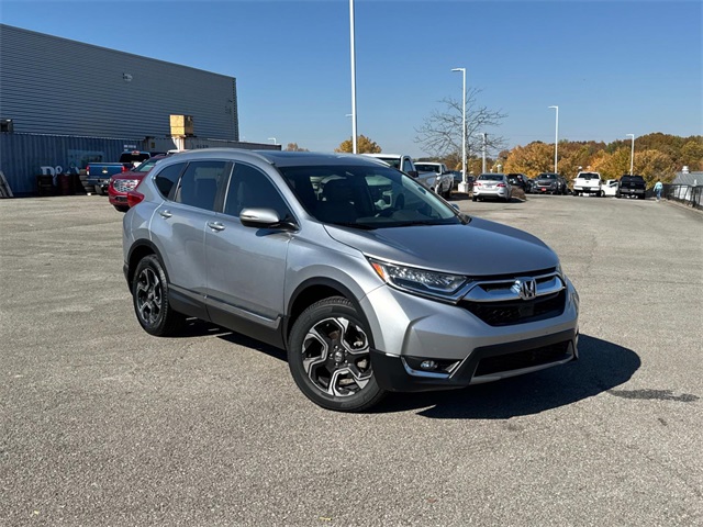 2017 Honda CR-V Touring photo 2