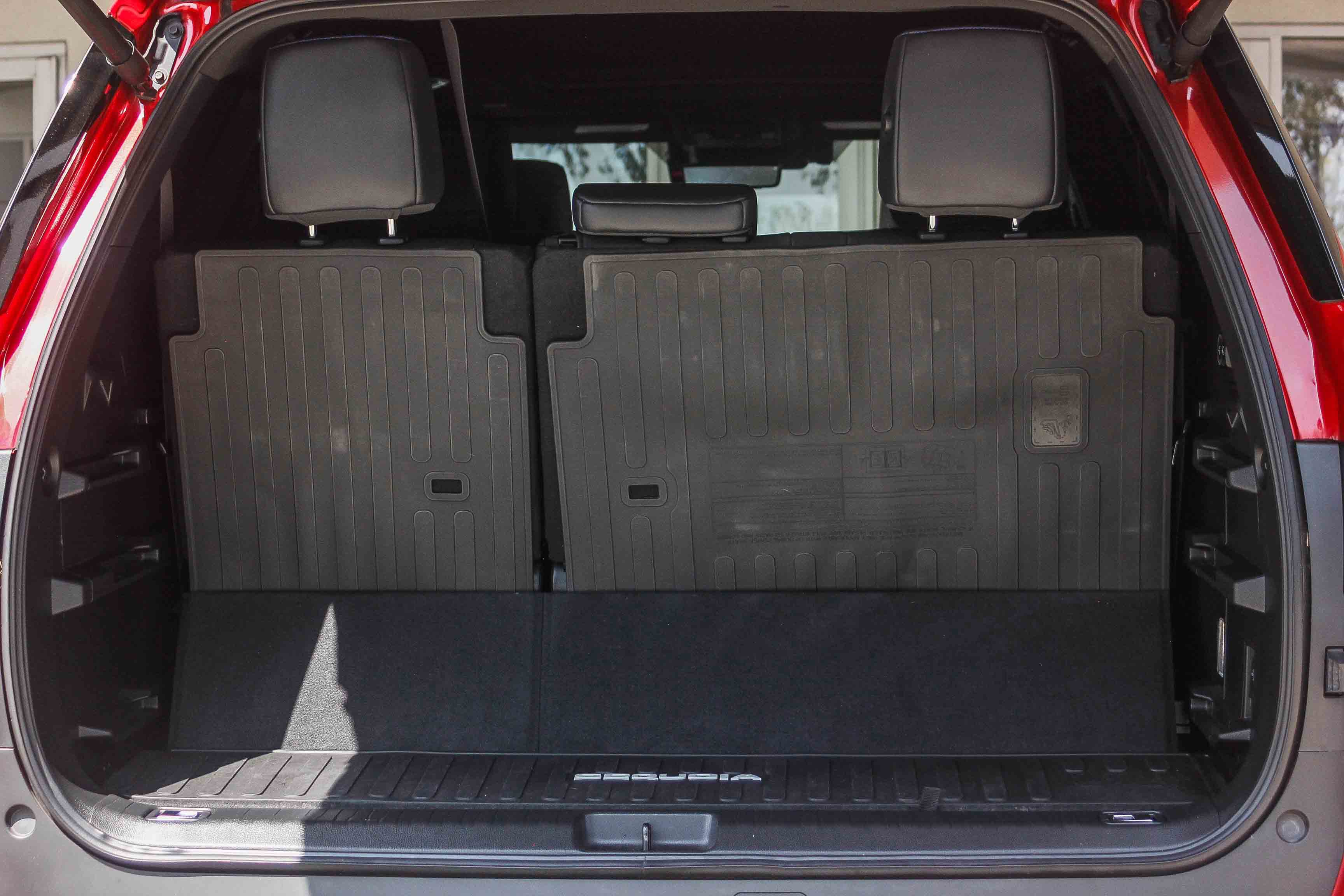 2023 Toyota Sequoia photo 20