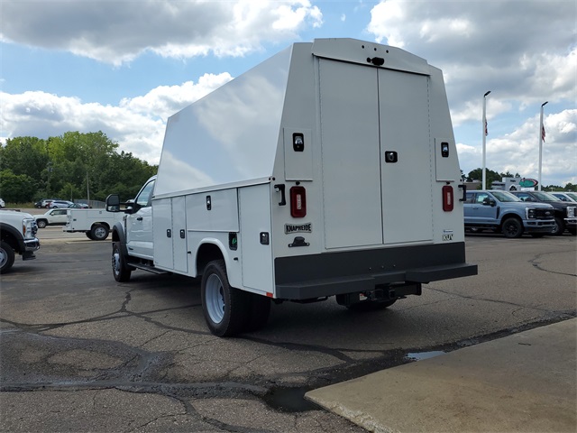 2025 Ford F-550 XL photo 2