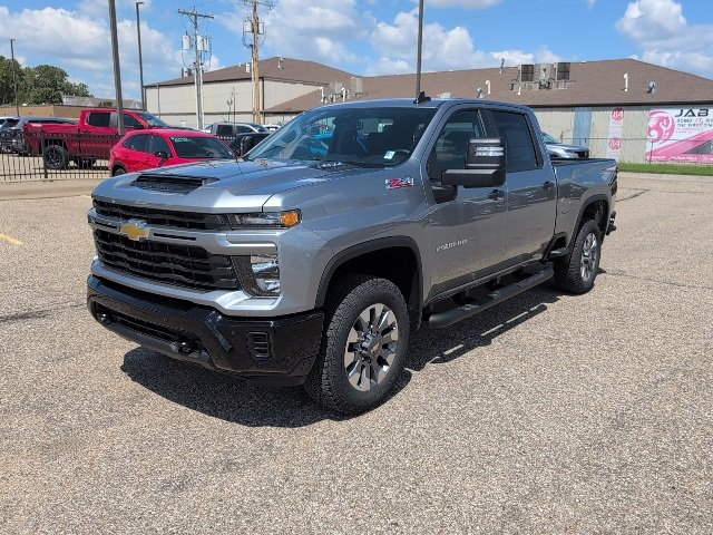2025 Chevrolet Silverado 2500HD Custom photo 14