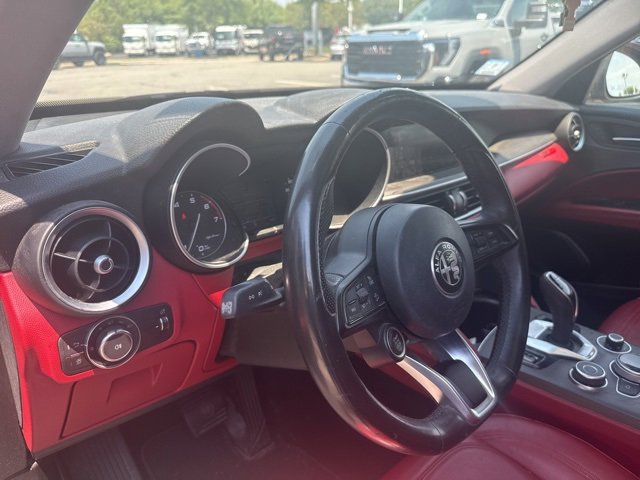 2020 Alfa Romeo Stelvio Ti photo 8