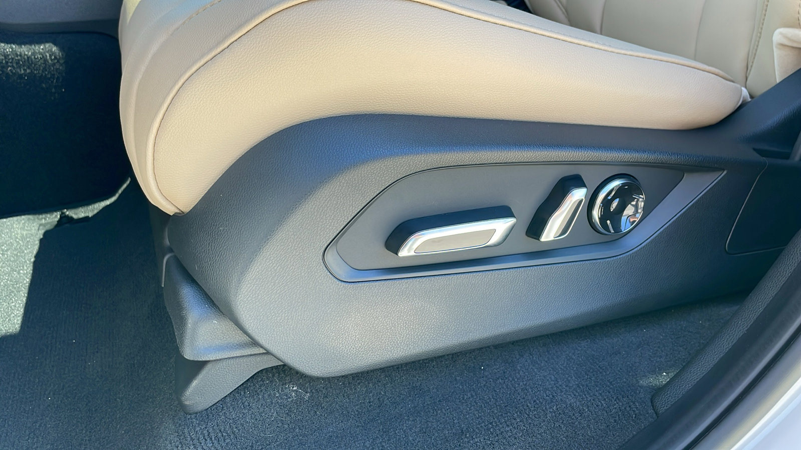 2026 Acura MDX SH-AWD photo 25