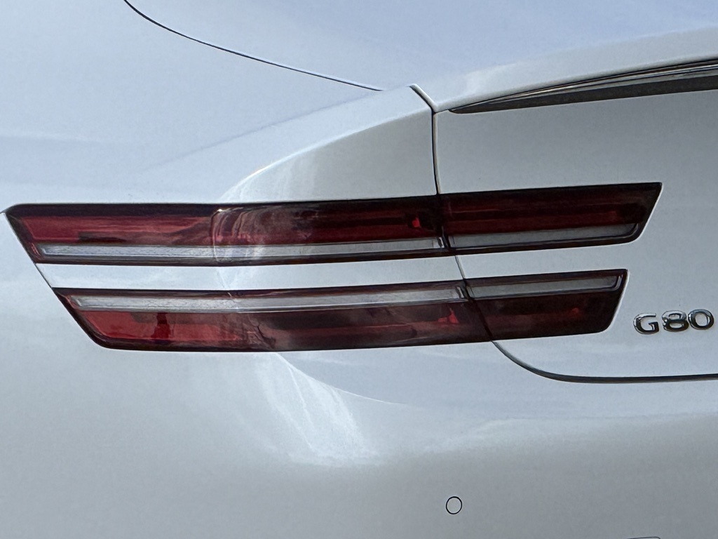 2024 Genesis G80 2.5T photo 8