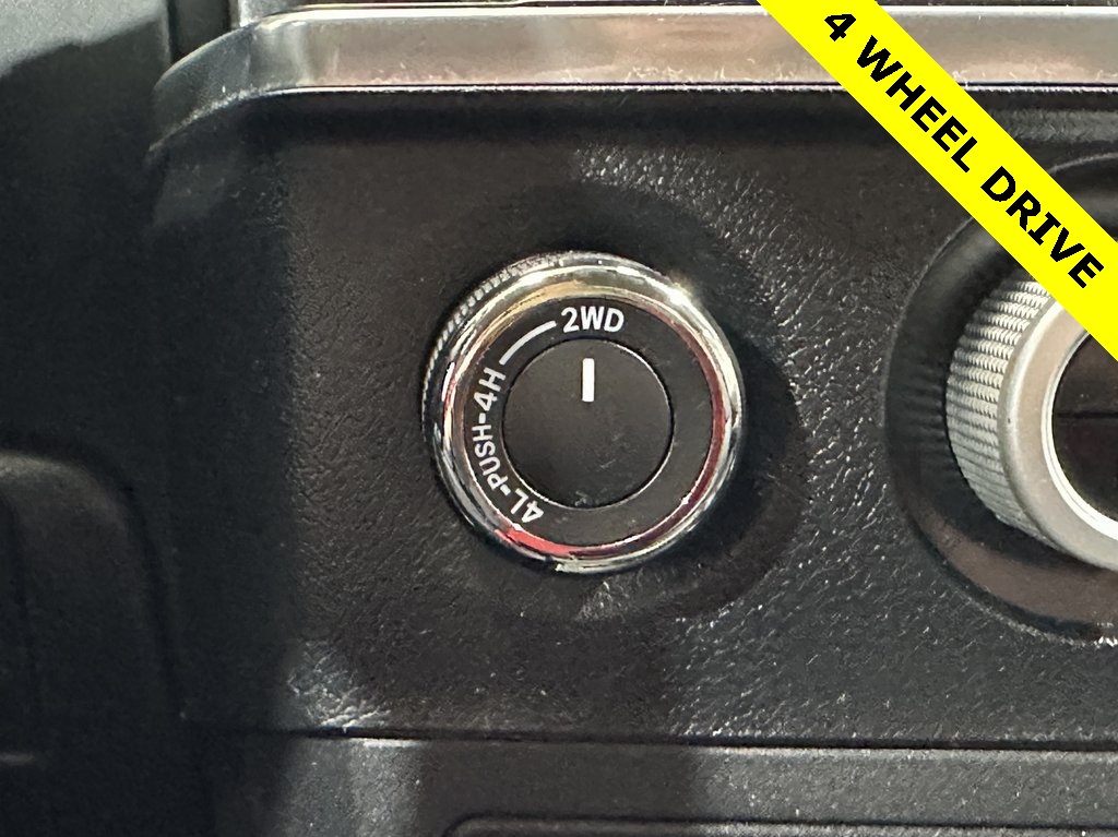 2019 Toyota Sequoia SR5 photo 16