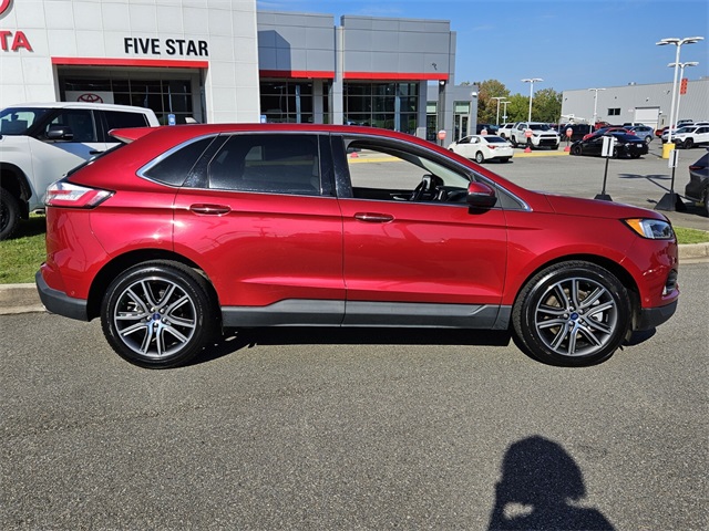 2021 Ford Edge Titanium photo 12