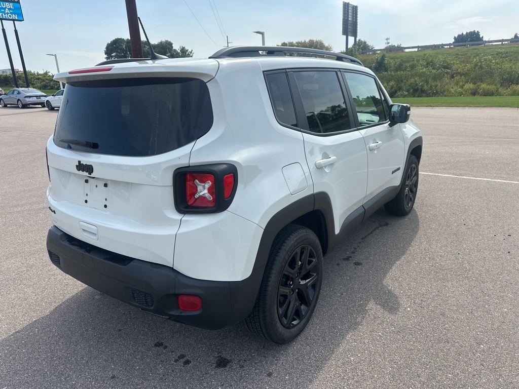 2022 Jeep Renegade Altitude photo 4