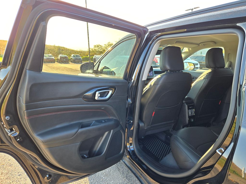 2022 Jeep Compass Trailhawk photo 23