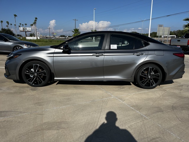 2025 Toyota Camry XSE photo 4