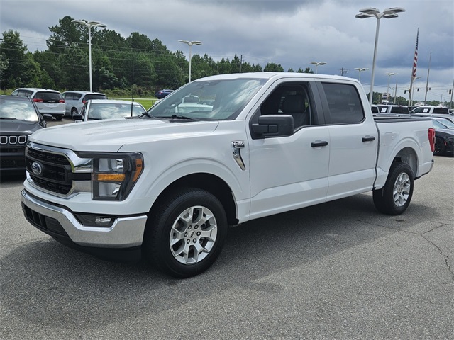 2023 Ford F-150 XLT photo 3