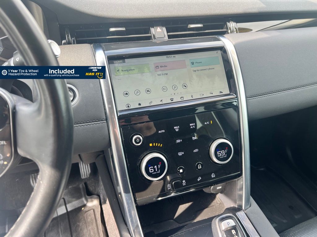 2020 Land Rover Discovery Sport S photo 8