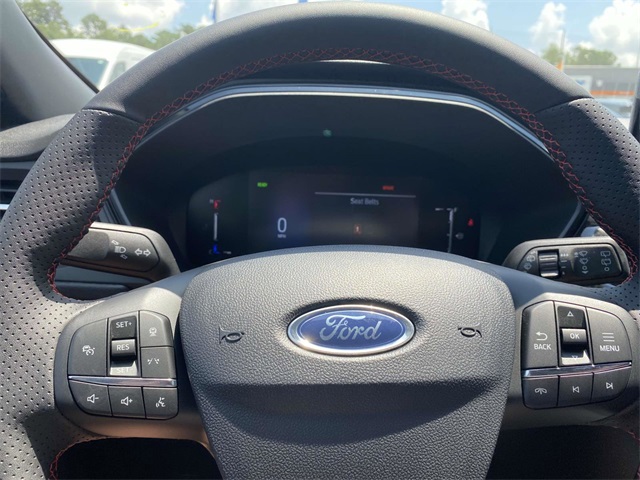 2025 Ford Escape Hybrid ST-Line photo 8