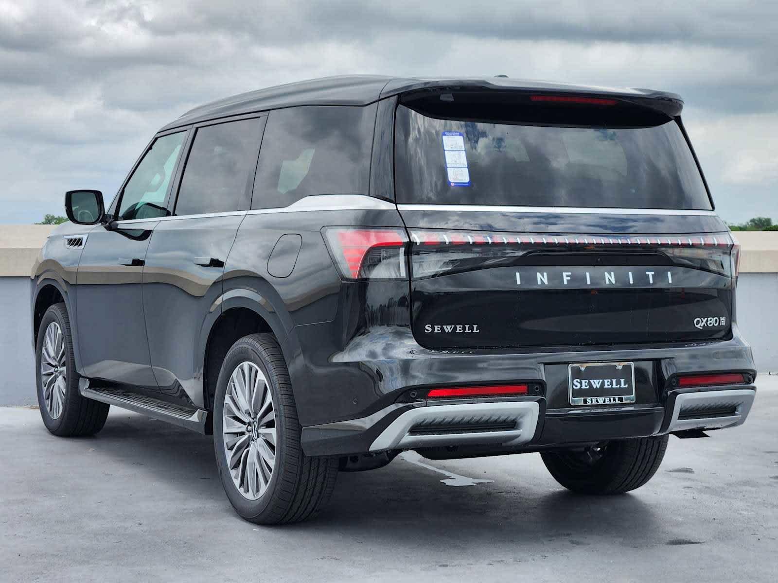 2025 Infiniti QX80 Sensory photo 2