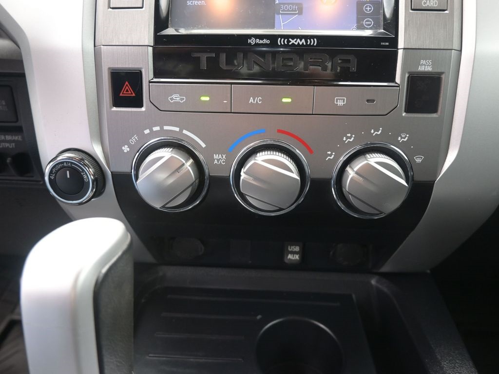 2018 Toyota Tundra SR5 photo 28
