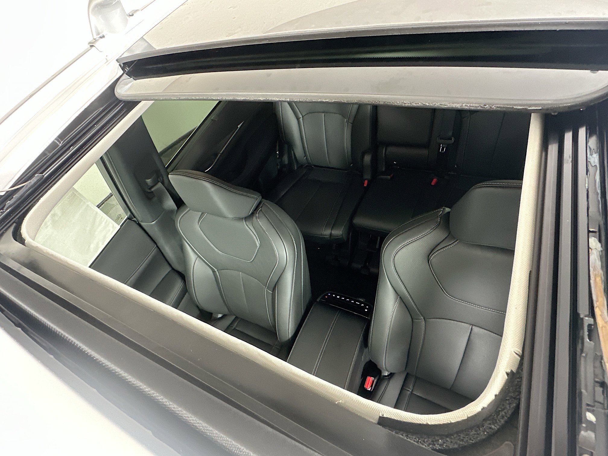 2026 Infiniti QX60 Luxe photo 14