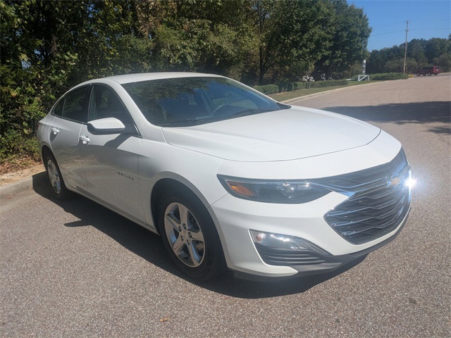 2023 Chevrolet Malibu LS photo 8