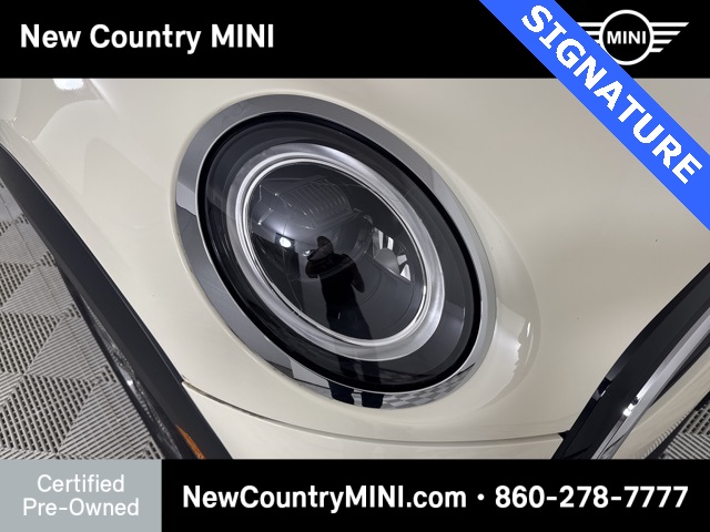 2023 Mini Cooper Signature photo 9