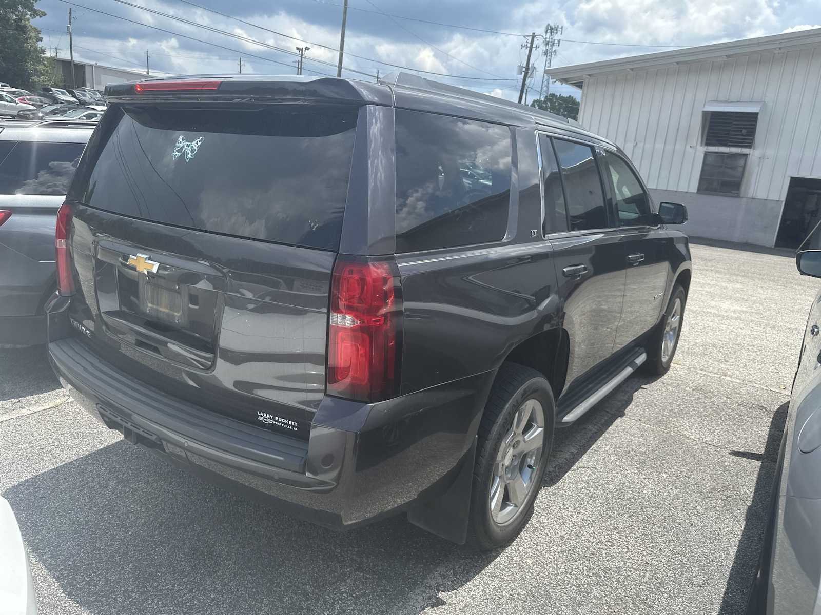 2017 Chevrolet Tahoe LT photo 3