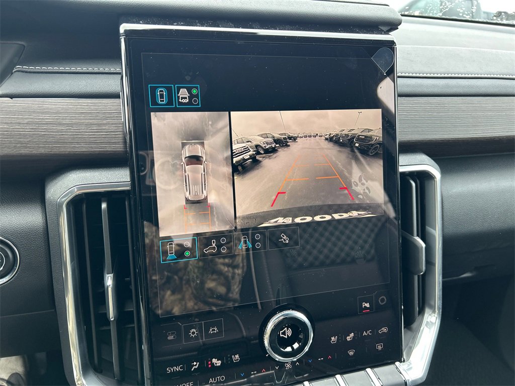 2026 GMC ACADIA - Image 22