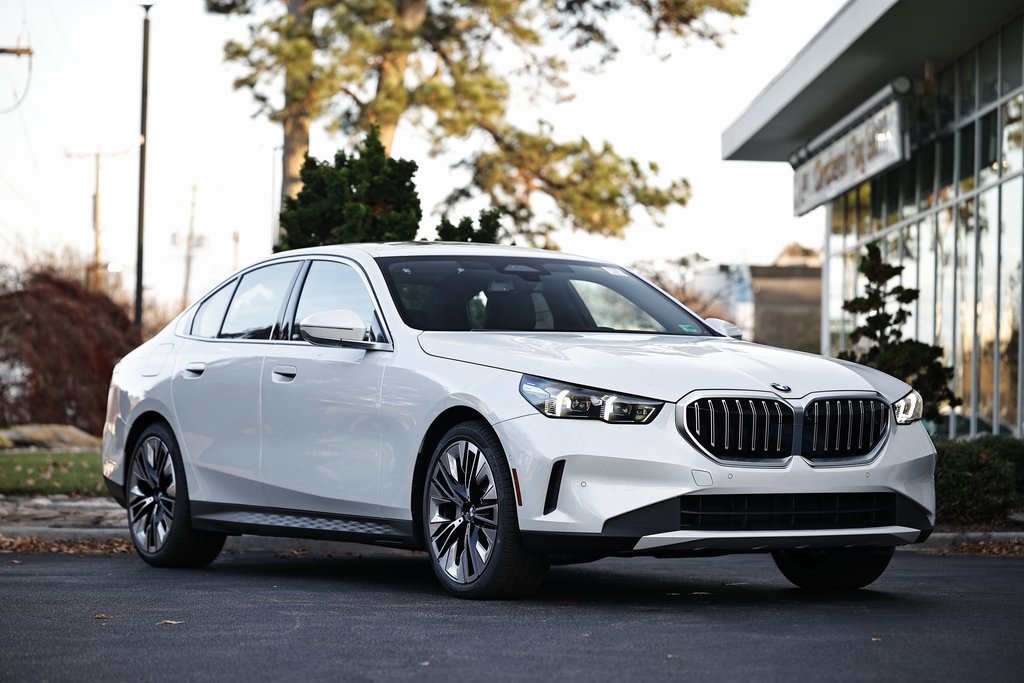 2026 BMW 5 Series 530i's photo