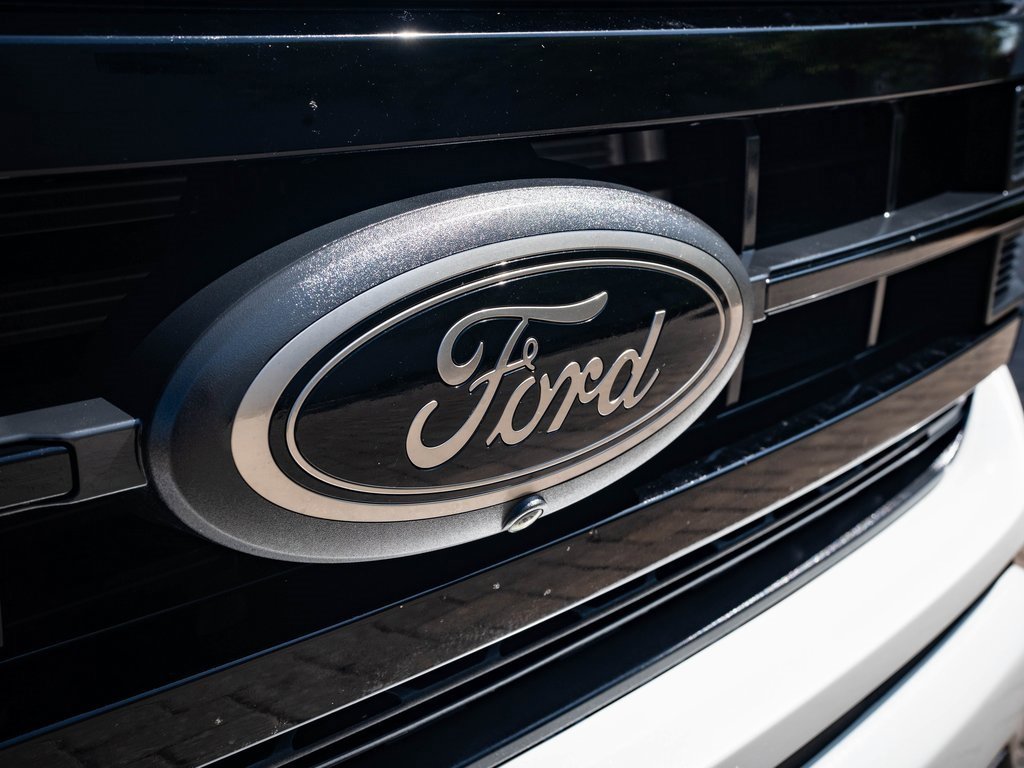 2023 Ford F-150 Lariat photo 3