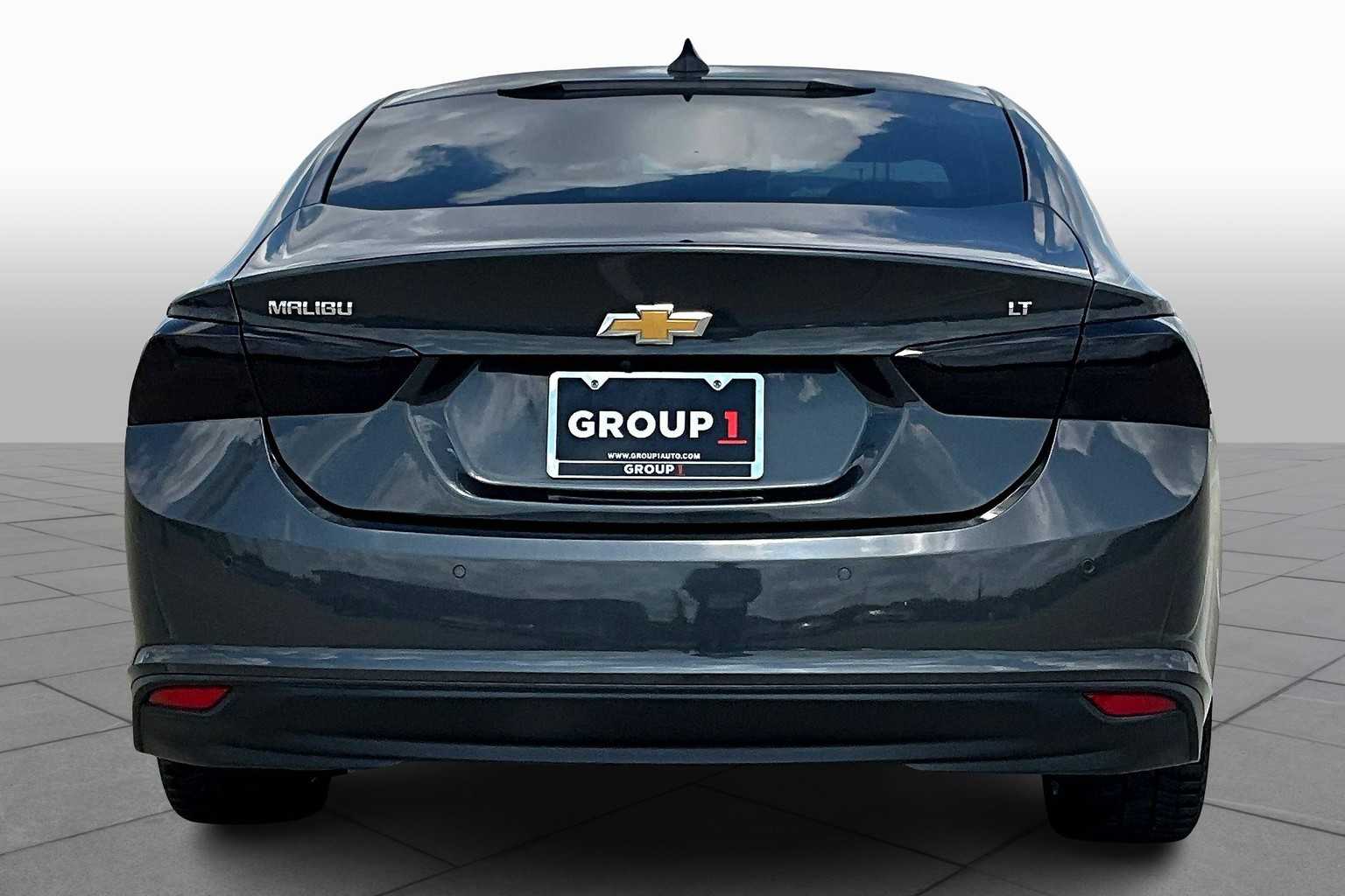 2016 Chevrolet Malibu 1LT photo 4