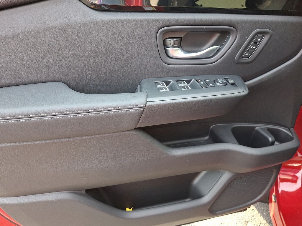 2024 Honda Pilot EX-L photo 13