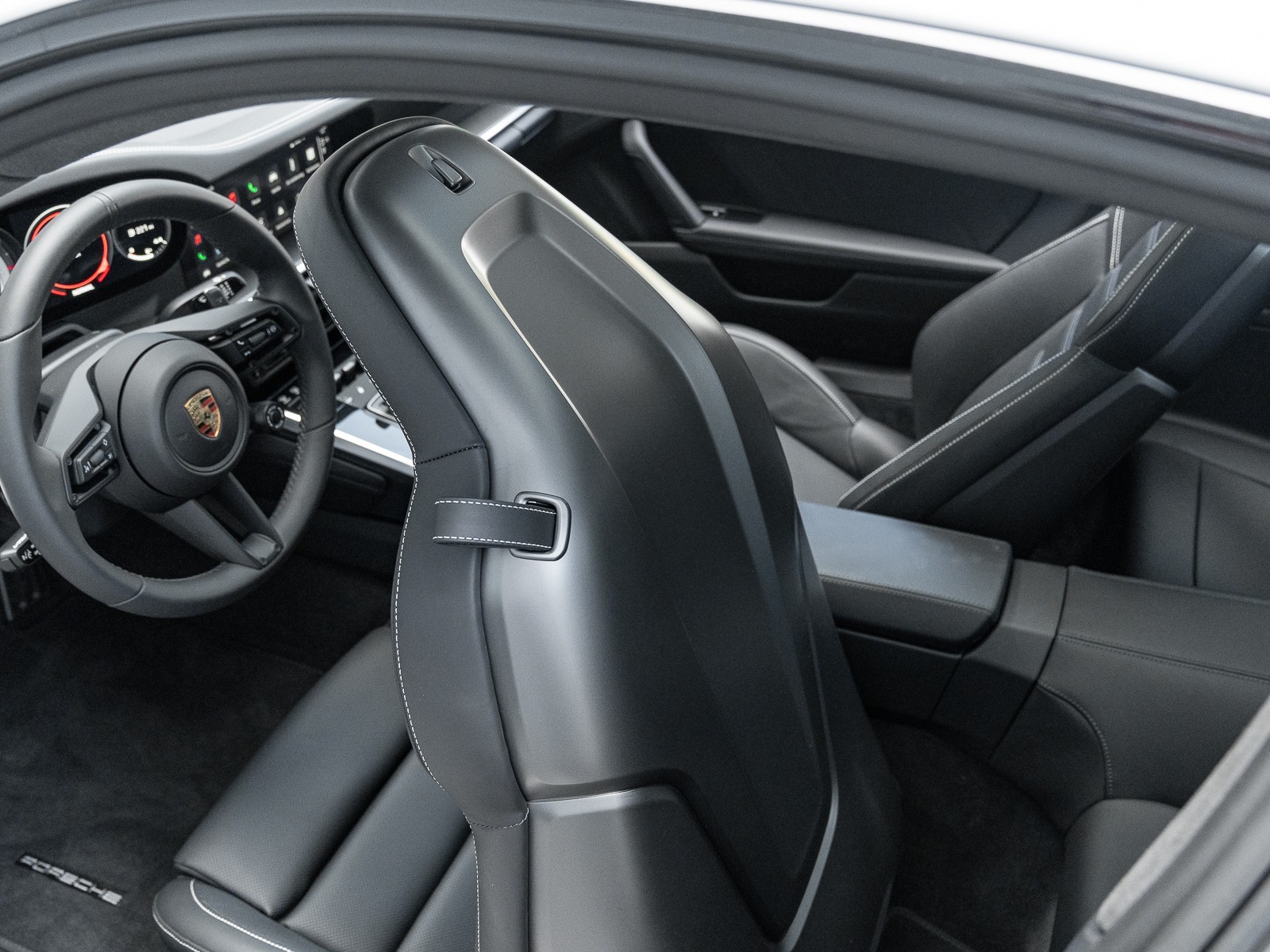 2023 Porsche 911 Turbo S photo 24