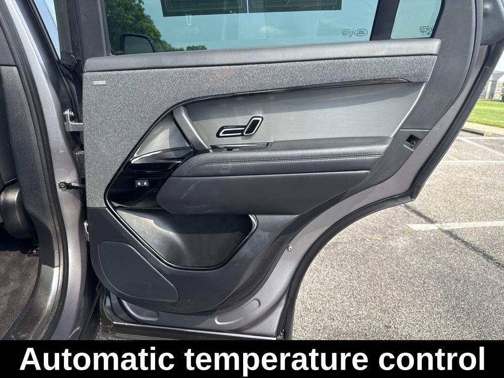 2024 Land Rover Range Rover Sport P400 Dynamic SE photo 18