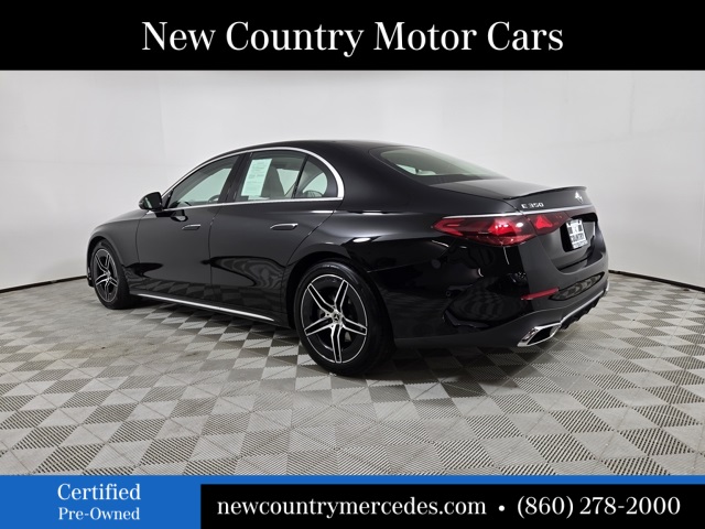 2025 Mercedes Benz E 350 4MATIC photo 4