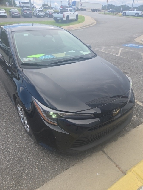 2024 Toyota Corolla LE photo 3