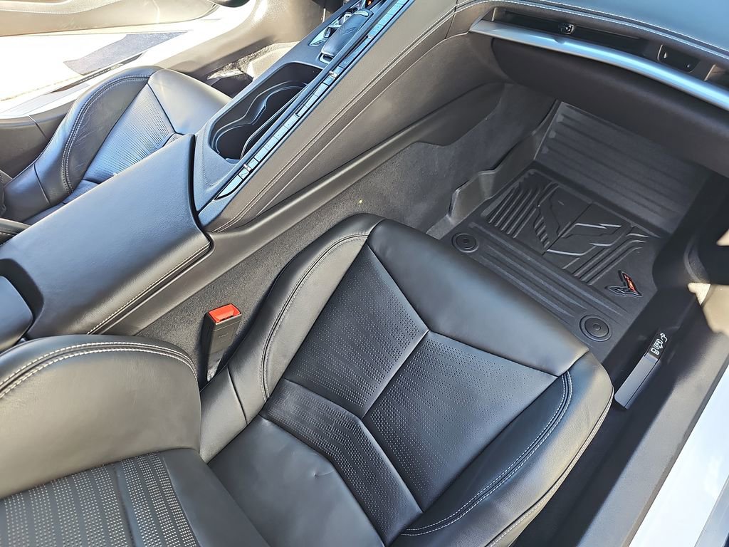 2021 Chevrolet Corvette Stingray 2LT photo 11