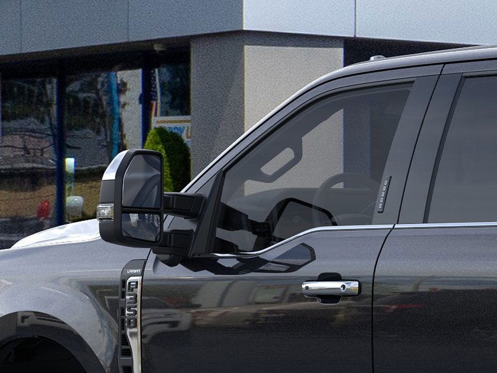 2025 Ford F-350 Lariat photo 18