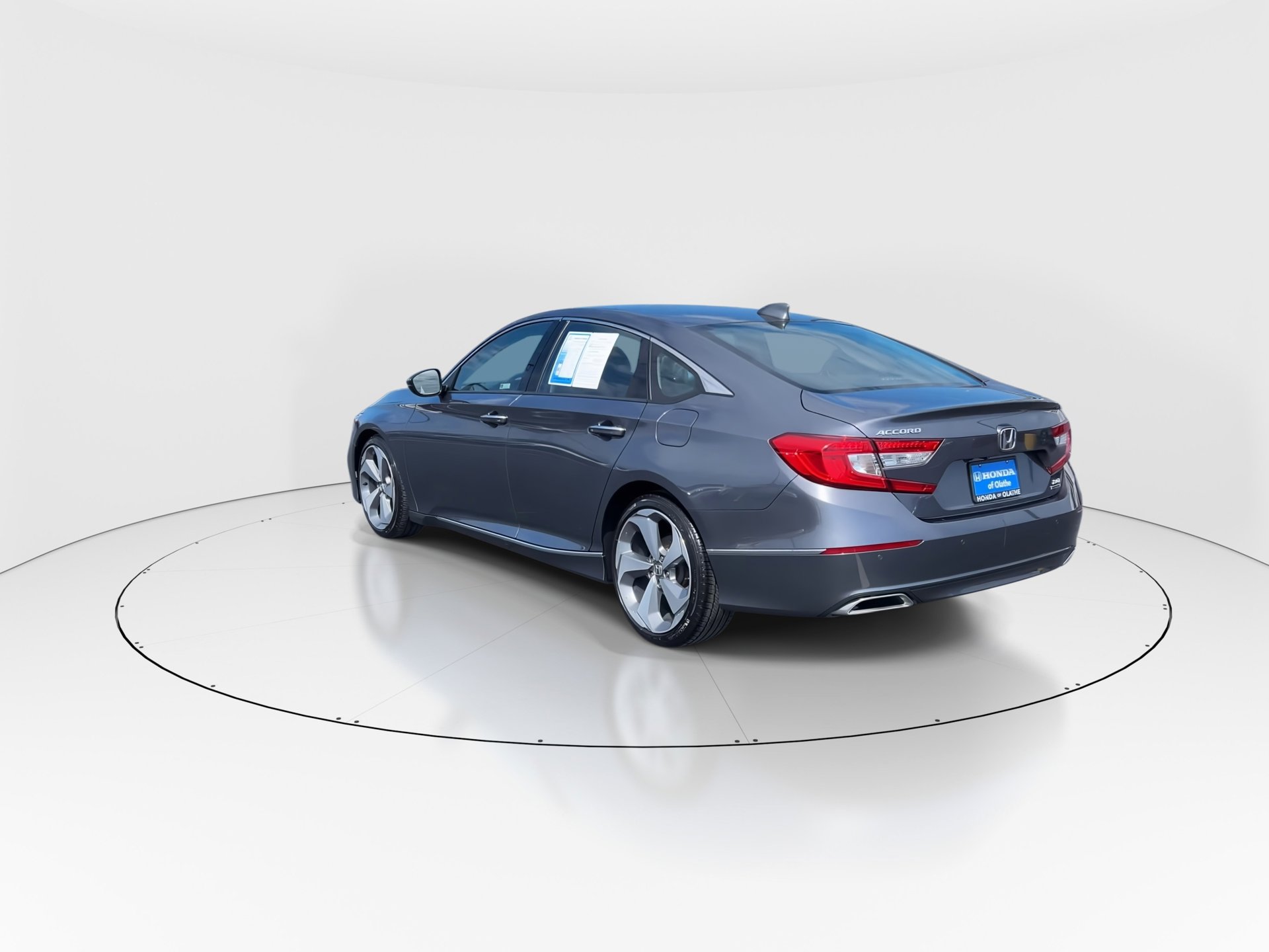 2020 Honda Accord Touring photo 6