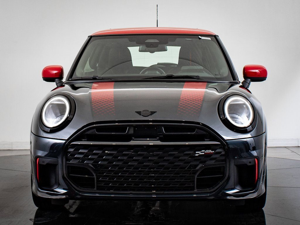 2025 Mini Cooper 2 Door Hardtop Iconic photo 2