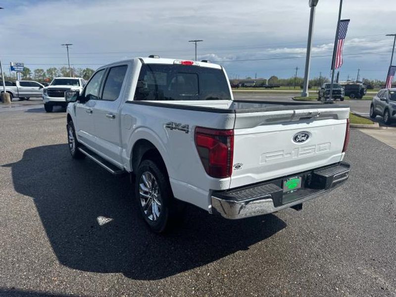 2025 Ford F-150 XLT photo 4