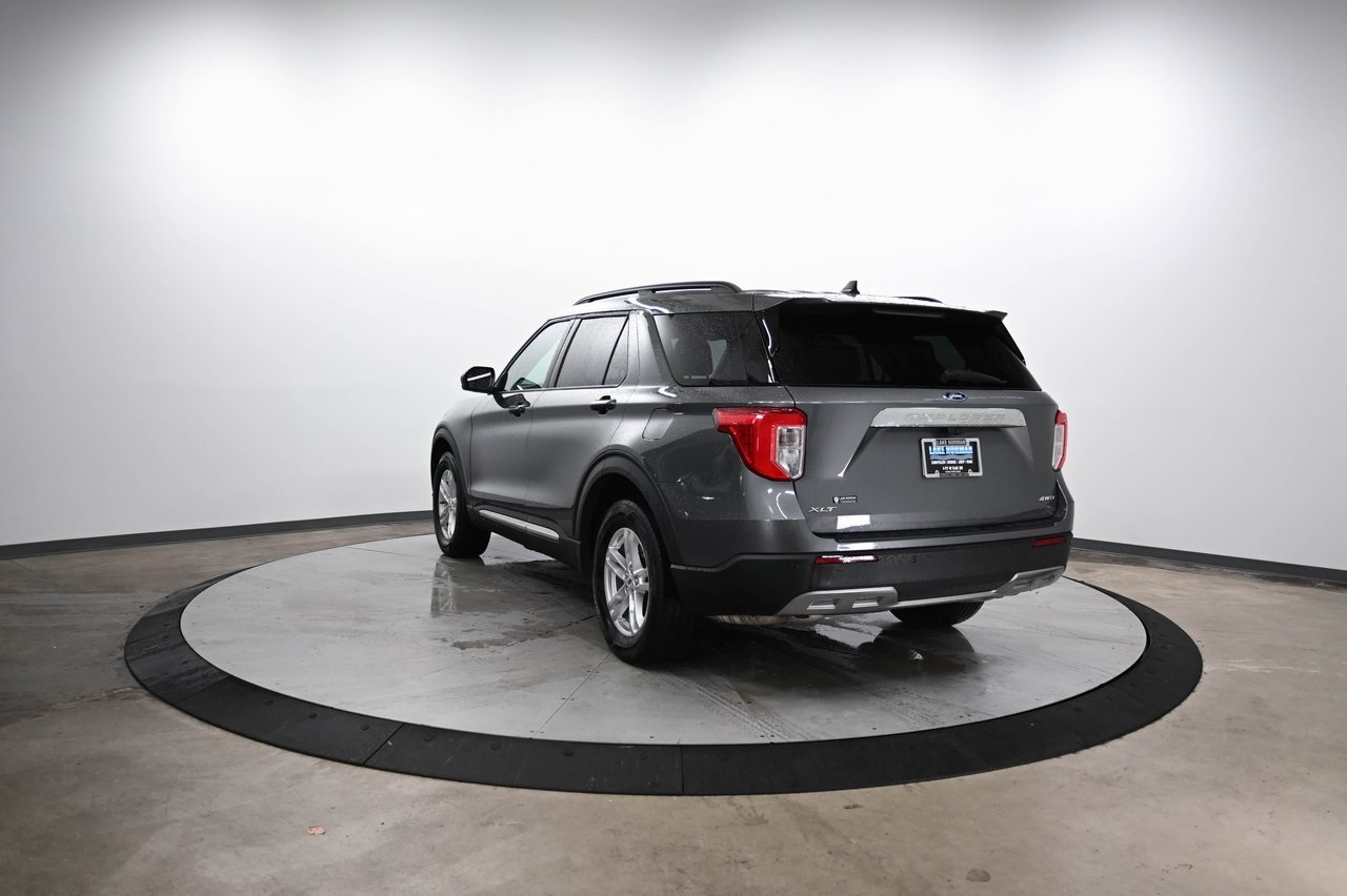 2022 Ford Explorer XLT photo 4