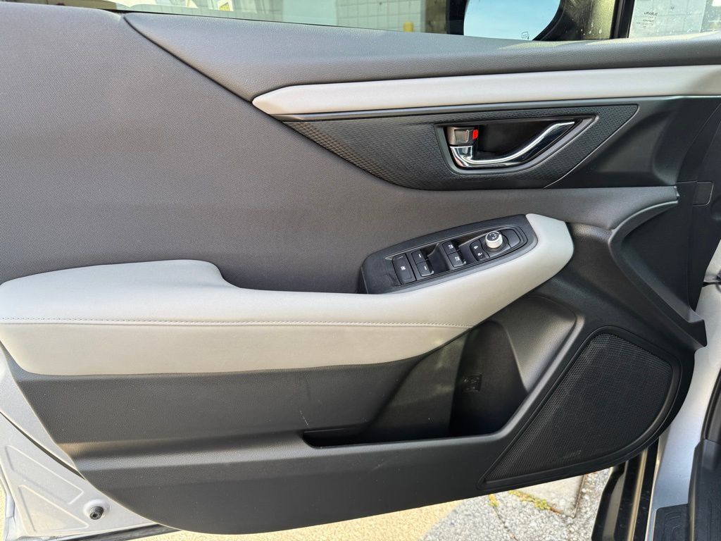 2022 Subaru Outback Premium photo 9