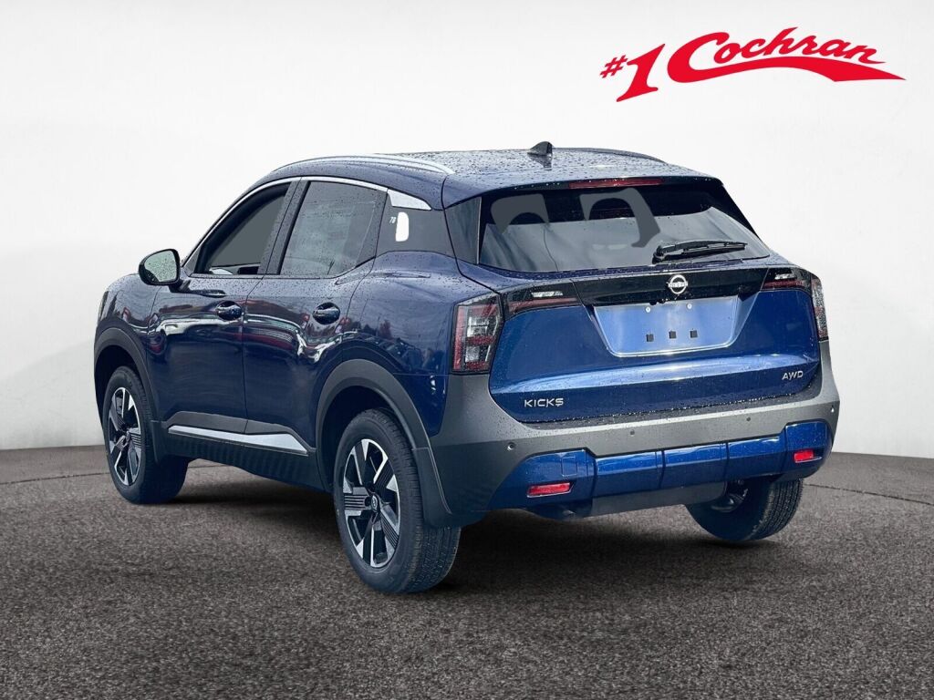 2026 Nissan Kicks SV photo 3