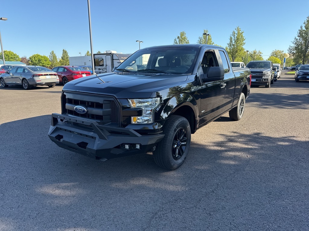2017 Ford F-150 XL photo 2