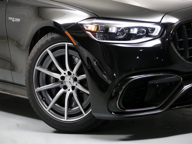 2025 Mercedes Benz S 450 63 e AMG photo 3