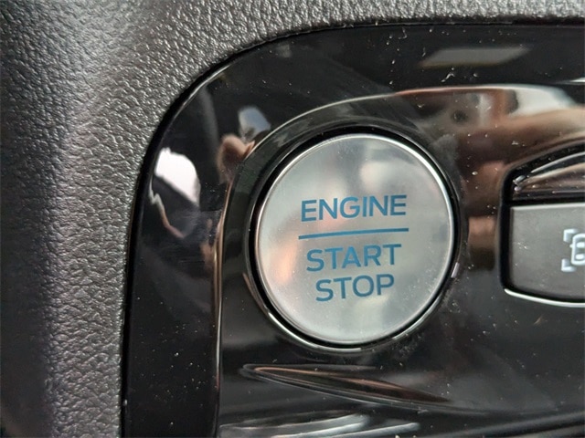 2024 Ford Escape ST-Line Elite photo 26