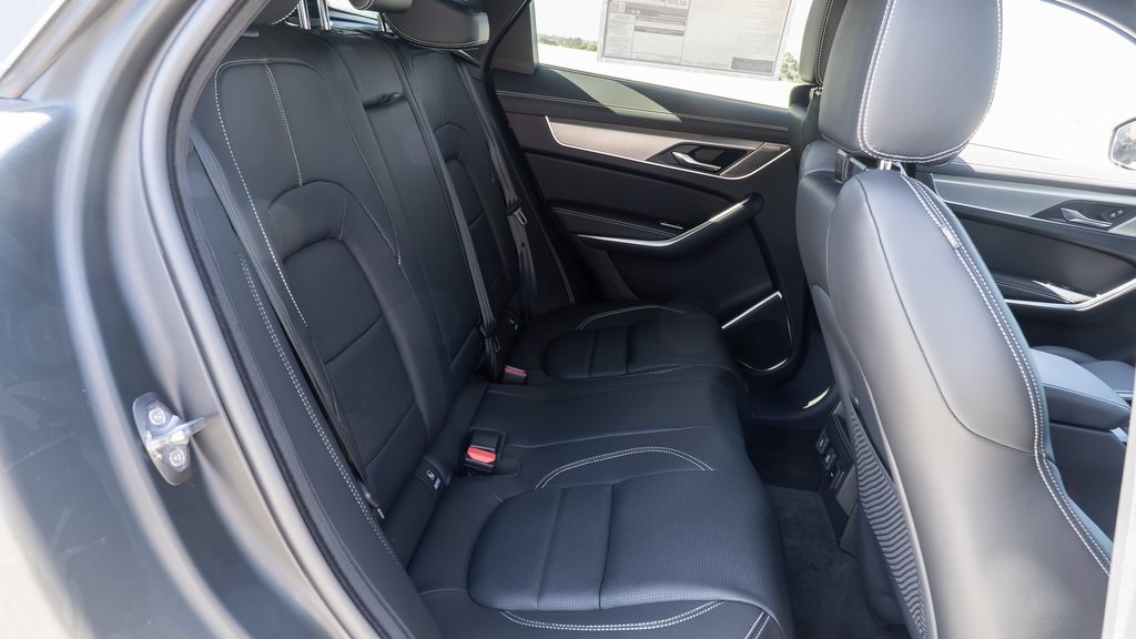 2025 Jaguar F-PACE P250 R-Dynamic S photo 20