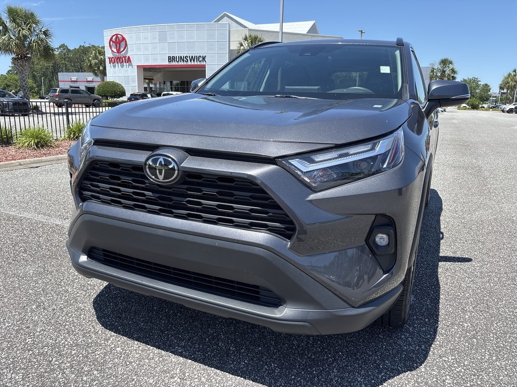 2024 Toyota RAV4 XLE Premium photo 11