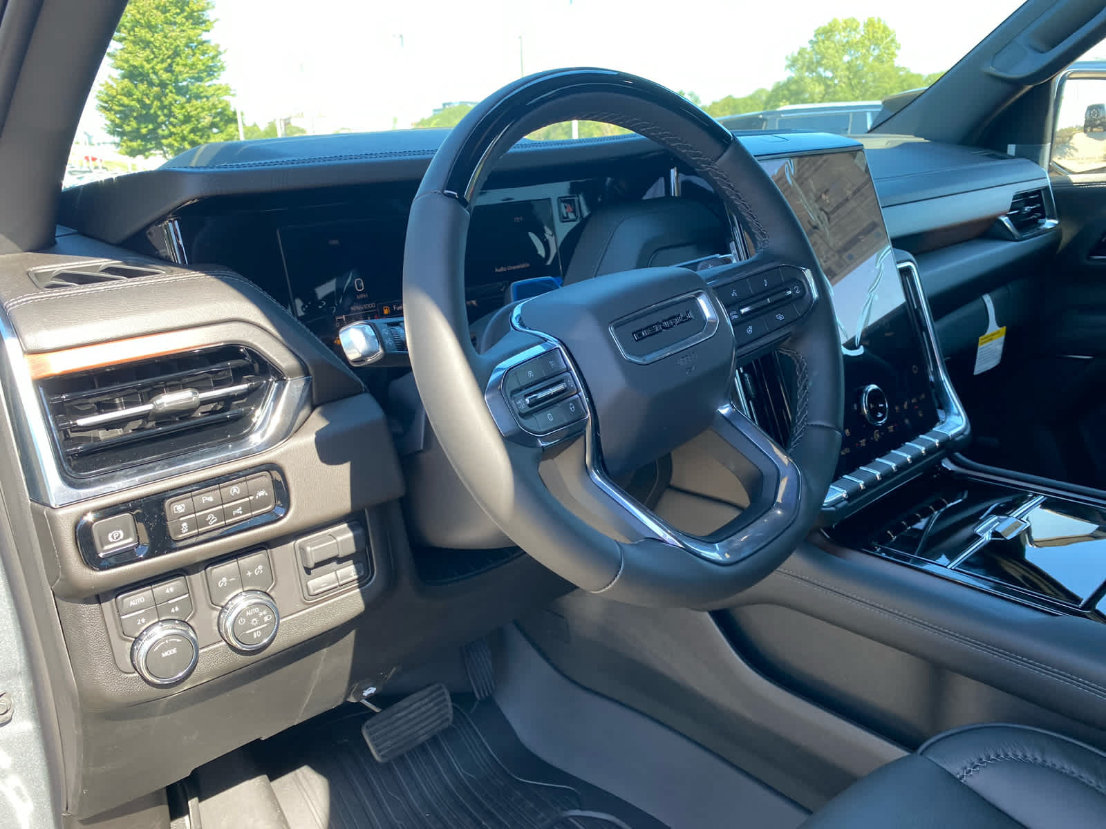 2025 Gmc Yukon XL Denali photo 11