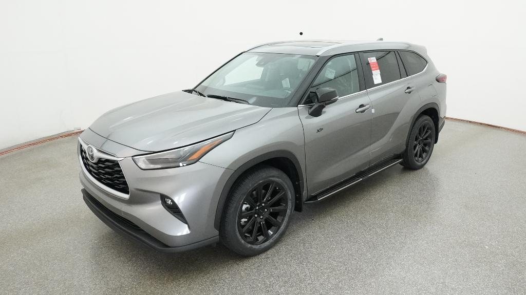2026 Toyota Highlander XLE's photo